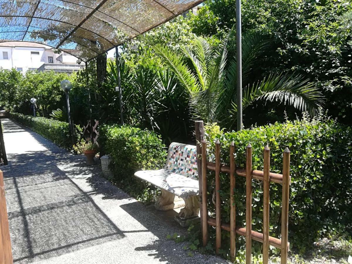 Residenza Caserta Sud - Appartamento Con Giardino Kültér fotó