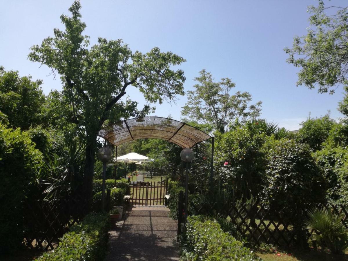 Residenza Caserta Sud - Appartamento Con Giardino Kültér fotó