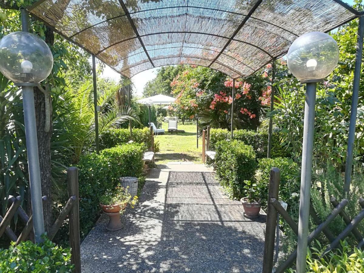 Residenza Caserta Sud - Appartamento Con Giardino Kültér fotó